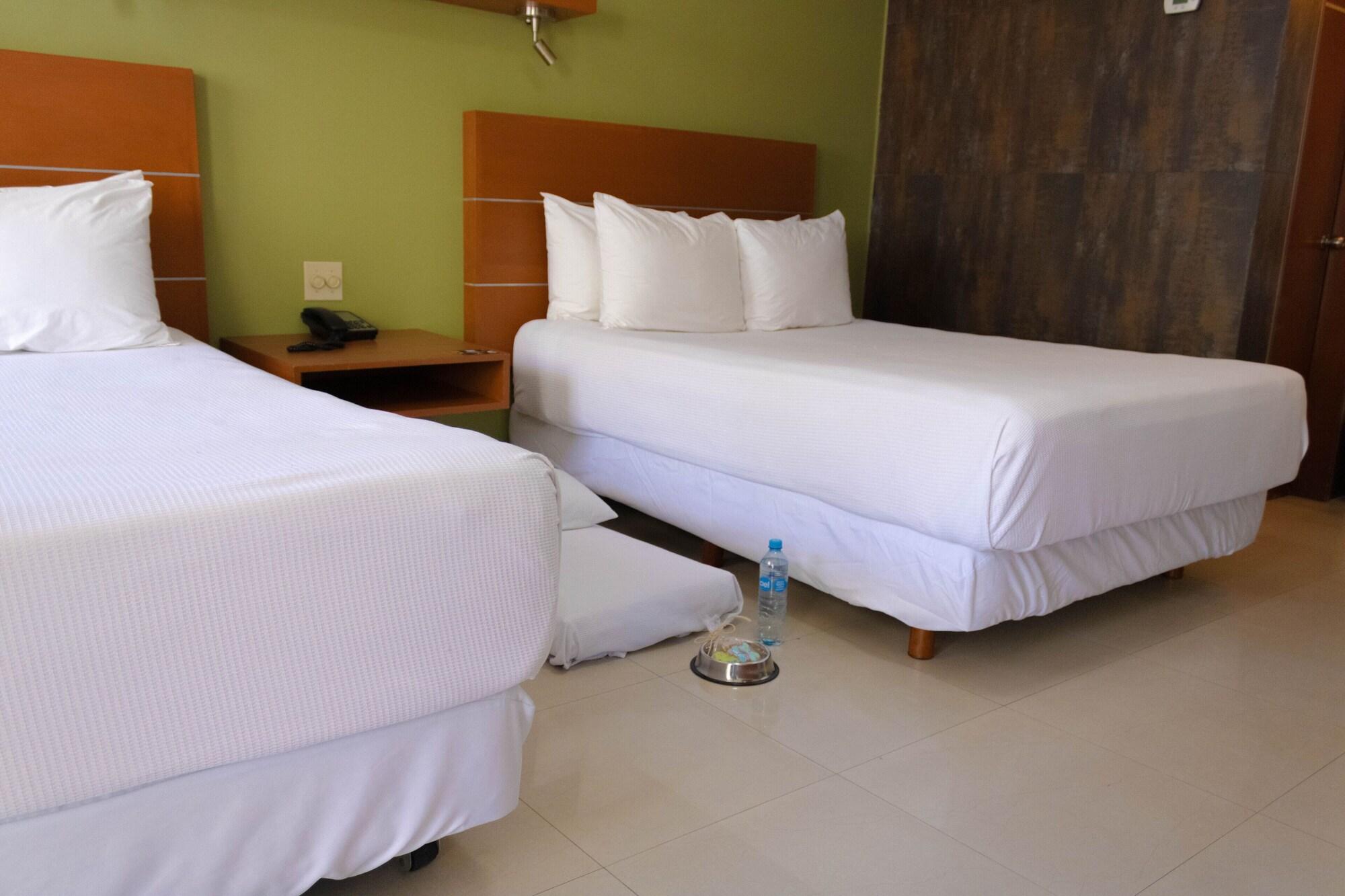 Hotel Calafia Μεξικάλι Εξωτερικό φωτογραφία